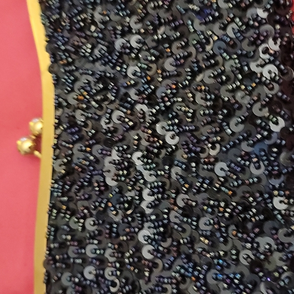 Purse - Picture 2 of 2